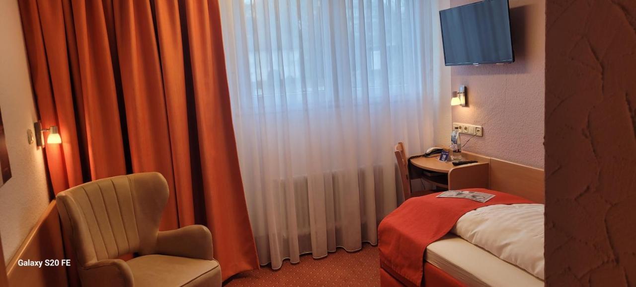 Hotel Restaurant Ruppert Walluf Ngoại thất bức ảnh
