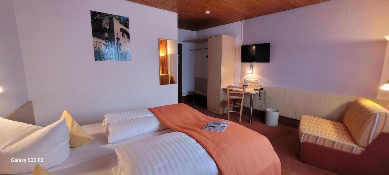 Hotel Restaurant Ruppert Walluf Ngoại thất bức ảnh
