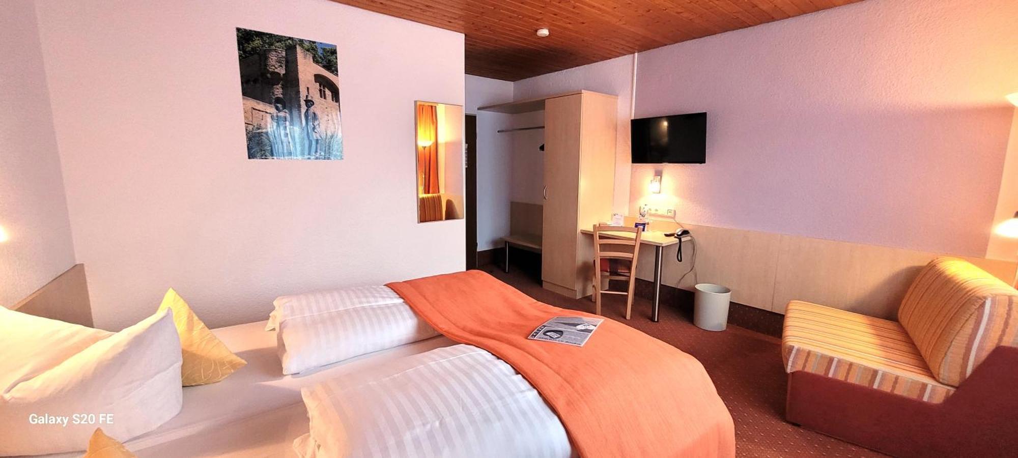 Hotel Restaurant Ruppert Walluf Ngoại thất bức ảnh